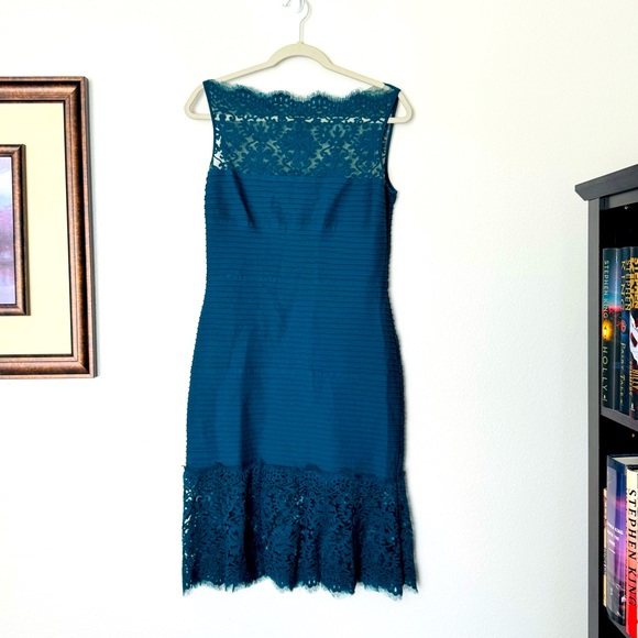 Tadashi Shoji Dresses & Skirts - Tadashi Shoji Lace Teal Blue Bandage Dress Size Large